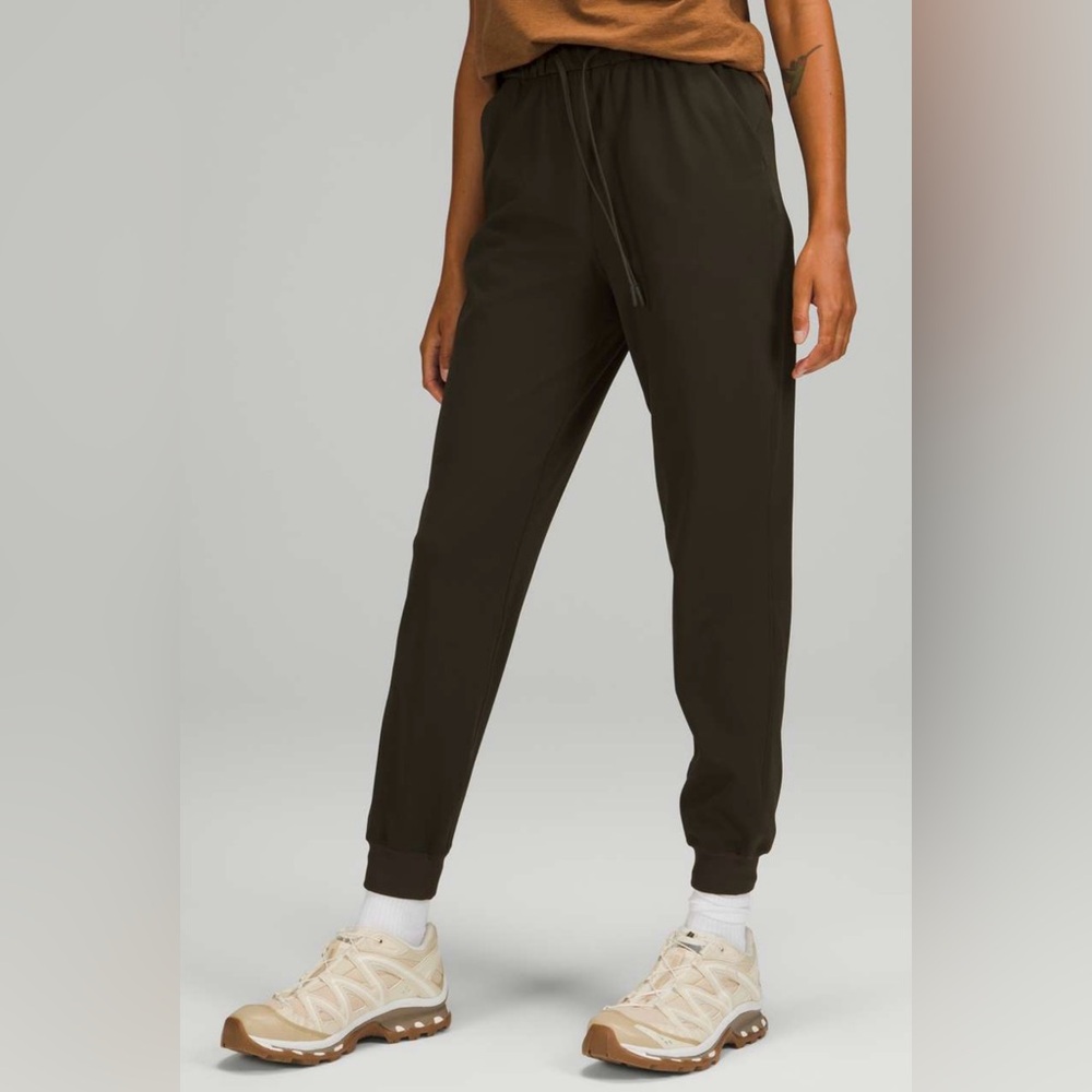 Lululemon Stretch High-Rise Jogger Dark Olive